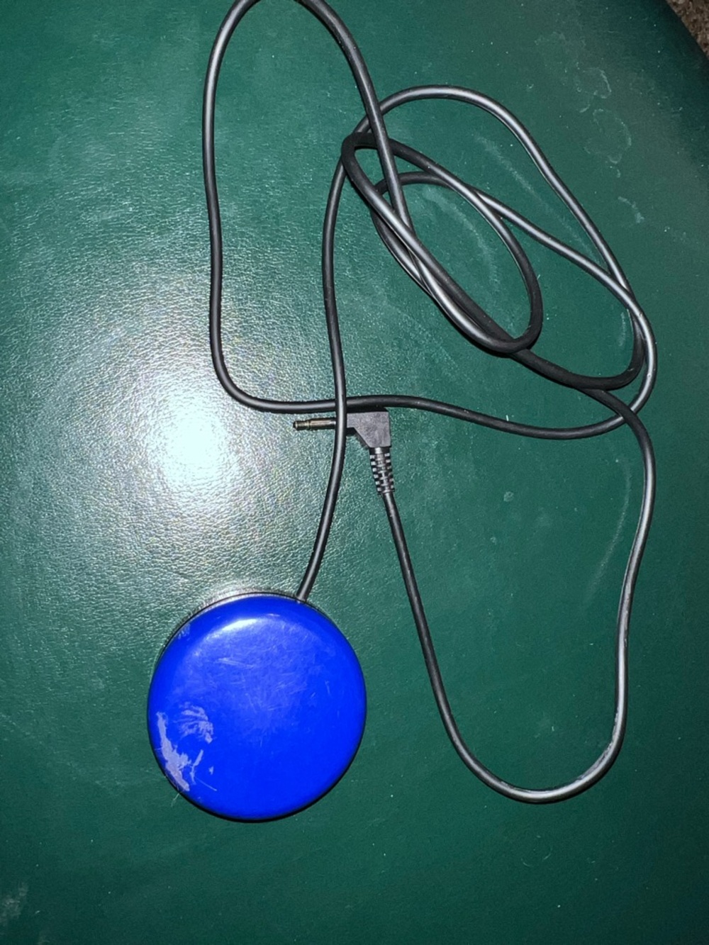 Blue Magnetic Charging Dock for Tablets & Accessories